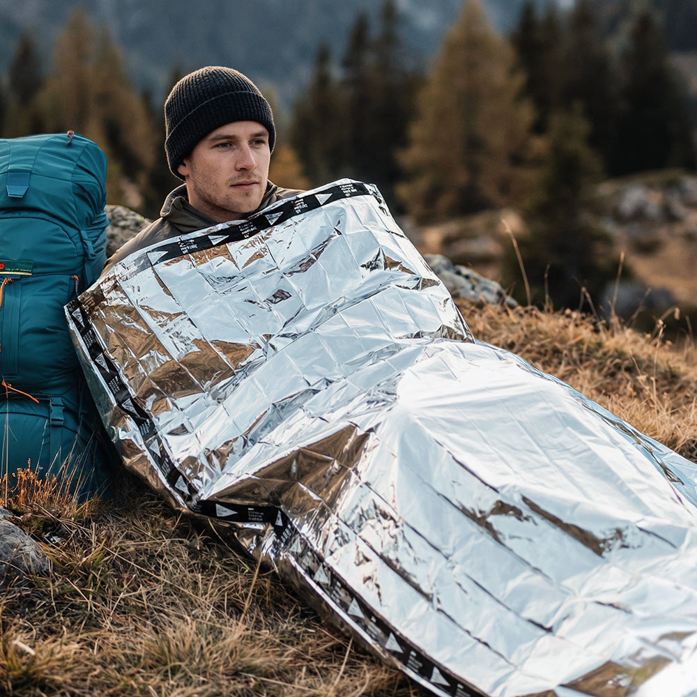 The Emergency Sleeping Bag – BROOKLYN OUTDOOR COMPANY 日本公式サイト