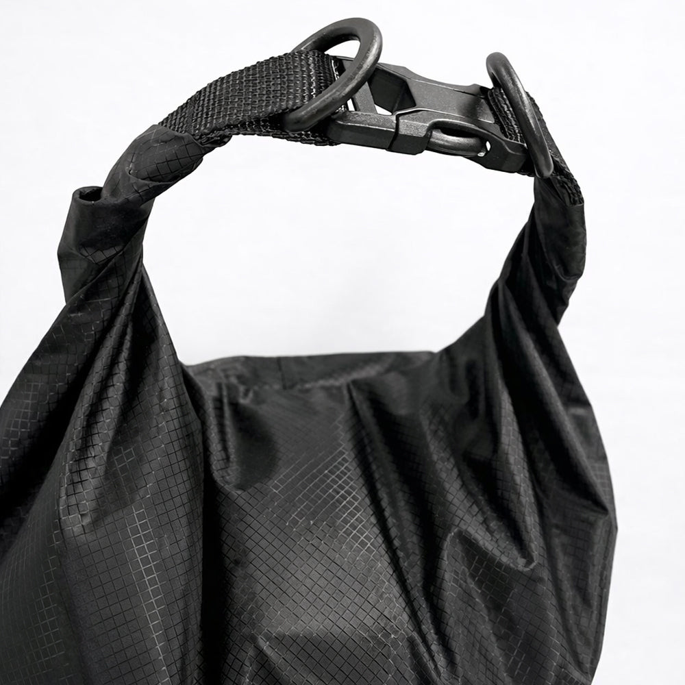 SAMPLE】The Ripstop Roll-Top Dry Bag 12L – BROOKLYN OUTDOOR