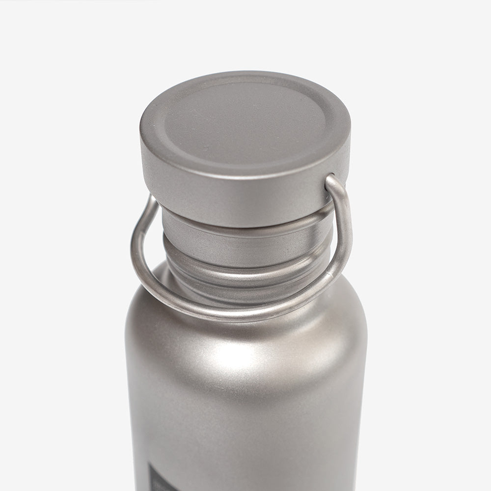 The Titanium Long Bottle 600ml