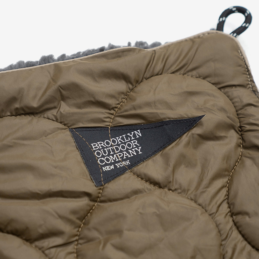 The Eco Down Sherpa Fleece Blanket – BROOKLYN OUTDOOR COMPANY 日本公式サイト